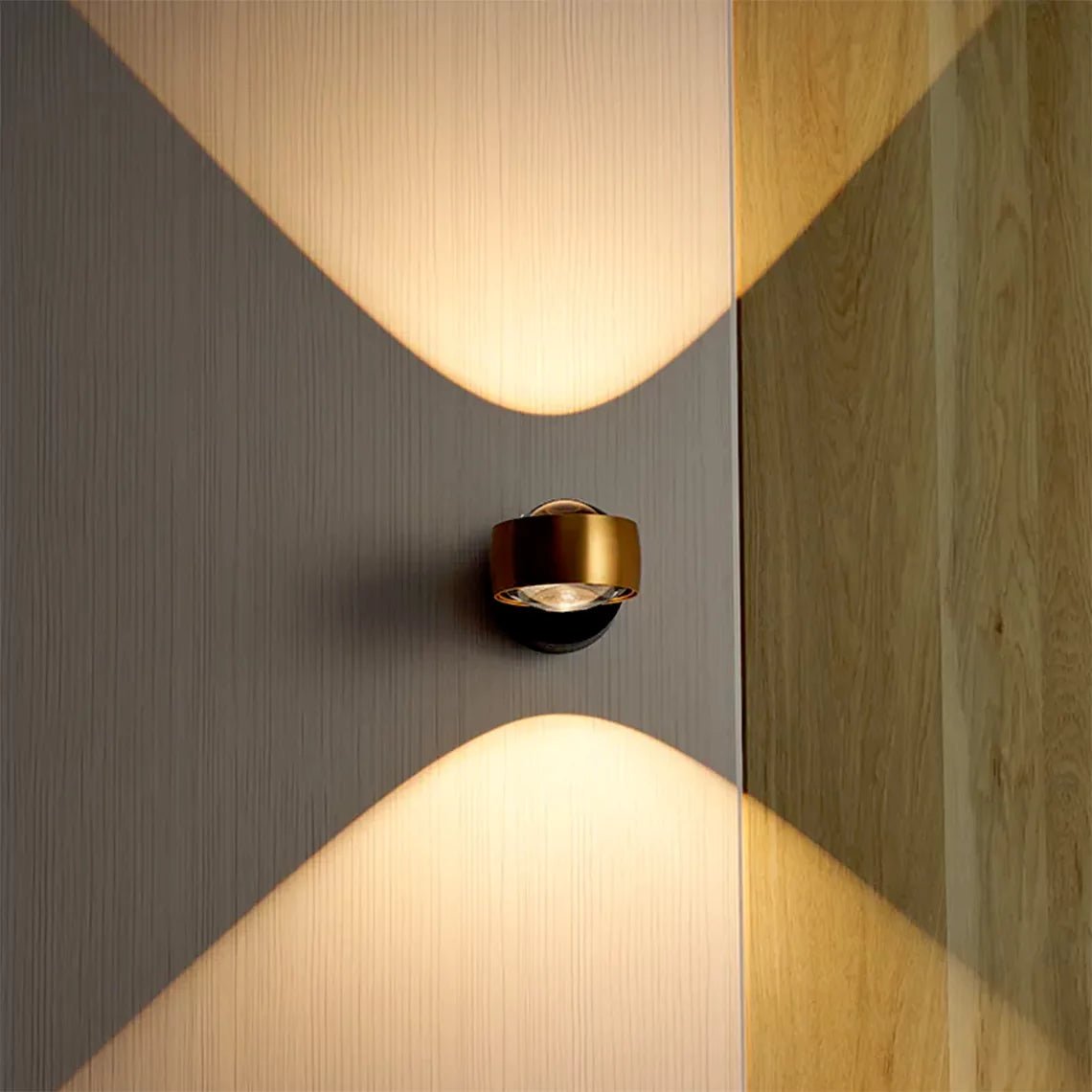 Orbit 360° Rotating Wall Lamp - Serene Luminaire